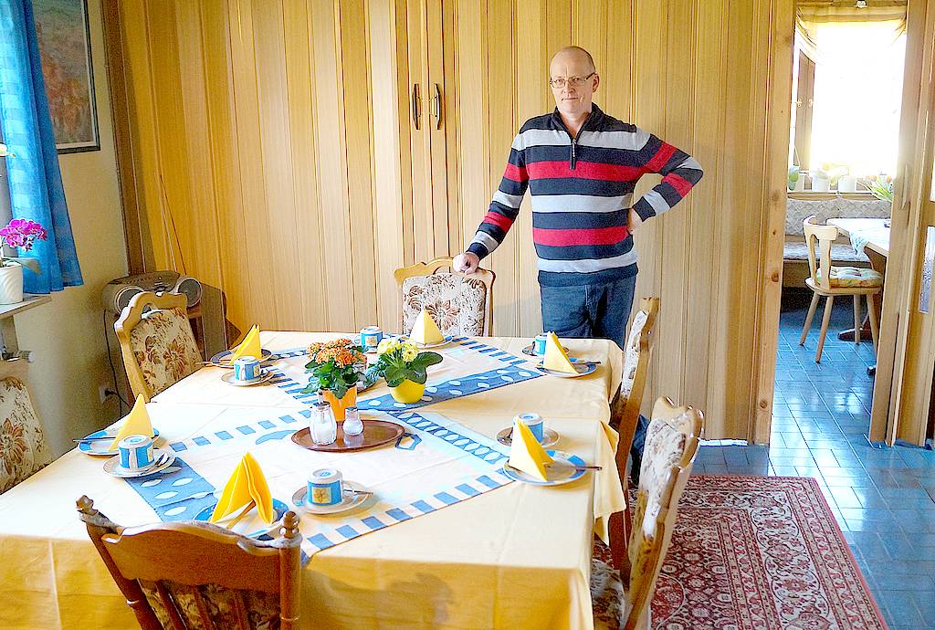 Der Inhaber Andreas Strodtkötter begrüßt Sie gerne als seine Gäste und sorgt für einen schönen Aufenthalt in der Pension "Ingrid".